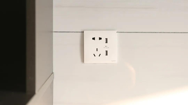 3月(yuè)家(jiā)裝季丨羅格朗電(diàn)工(gōng)說(shuō)開(kāi)關插座安裝布局