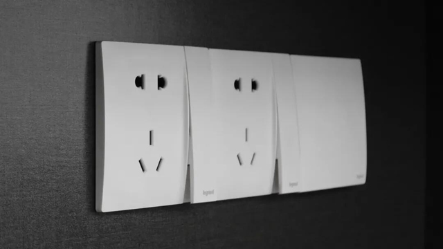 3月(yuè)家(jiā)裝季丨羅格朗電(diàn)工(gōng)說(shuō)開(kāi)關插座安裝布局