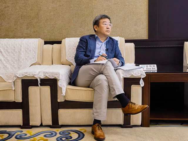 王銘先生(shēng)