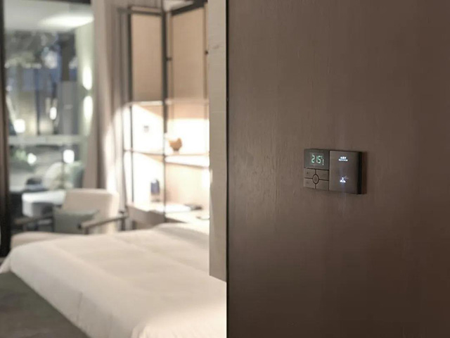 酒店(diàn)智能(néng)面闆