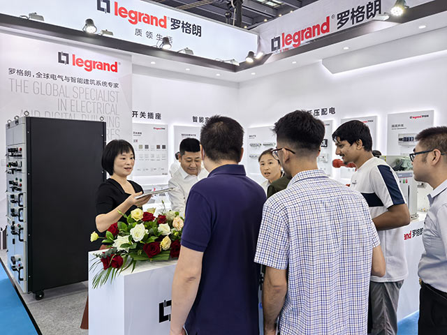 火(huǒ)熱(rè)現(xiàn)場(chǎng)