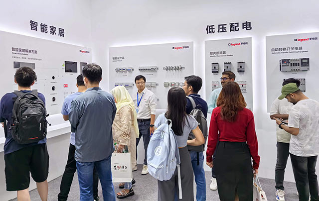 展會(huì)現(xiàn)場(chǎng)